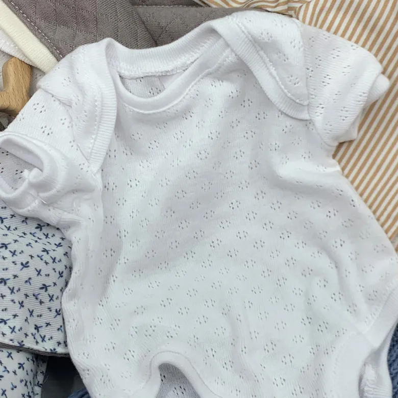 Así dukketøj til Leo og Leonora babydukke, str. 46 cm - Hvid kortærmet bodystocking