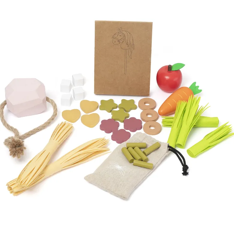 By Astrup Feeding Set for Hobby Horses