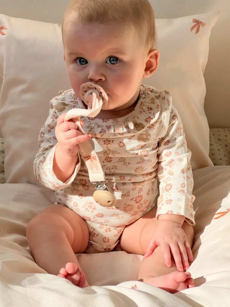 Cam Cam Embroidered Pacifier Clip, Organic, GOTS - Ballerina