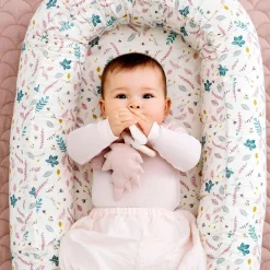 Cam Cam Leaf-Shaped Wooden Rattle, Organic - Mix Rose