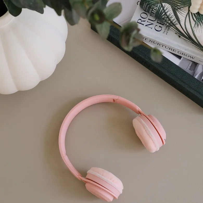 Lalarma Wireless Headphones with Max 85 dB, Rose Pastel