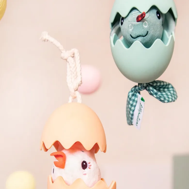 Lilliputiens Activity Mobile, Paulette the Dancing Egg
