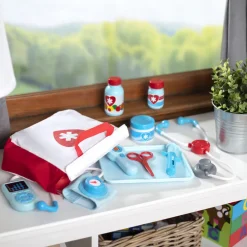 Melissa & Doug Get Well Doctor's Kit with 25 Pieces