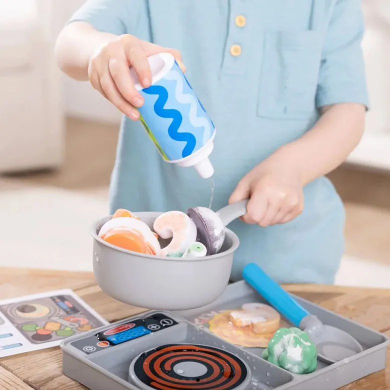 Melissa & Doug Water Wow Play Food with Water-Activated Color Change, Cooktop with Pot