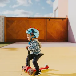 Micro Hjelm, 3D Scootersaurus – Size M (Ages 5–8)