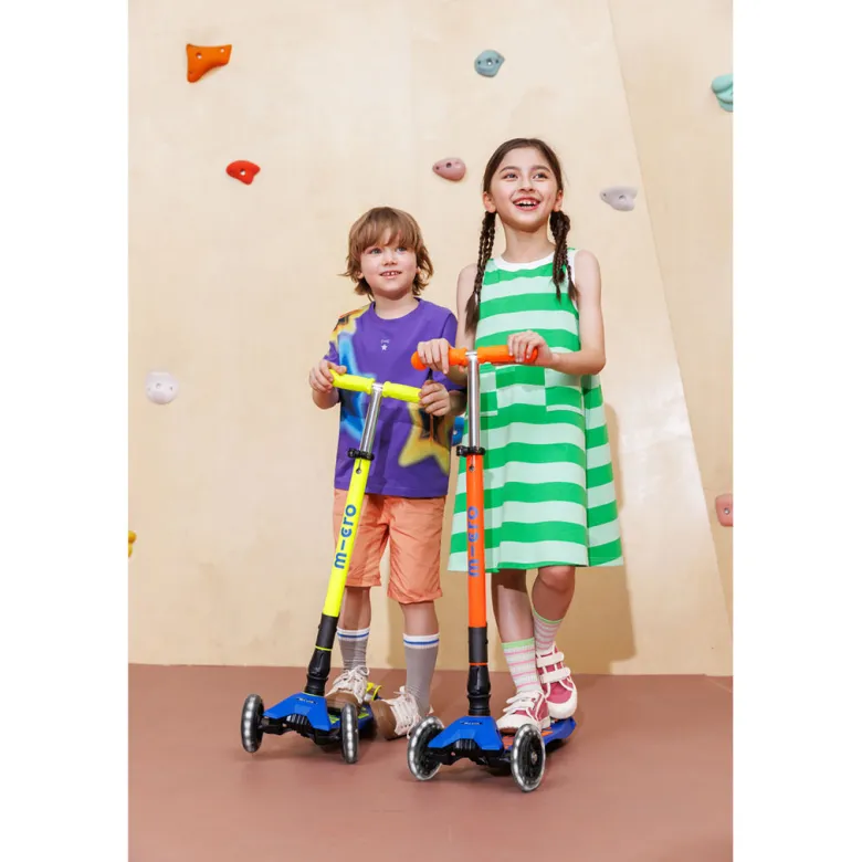 Micro Scooter, Maxi Deluxe Foldable LED - Neon Blaze Orange