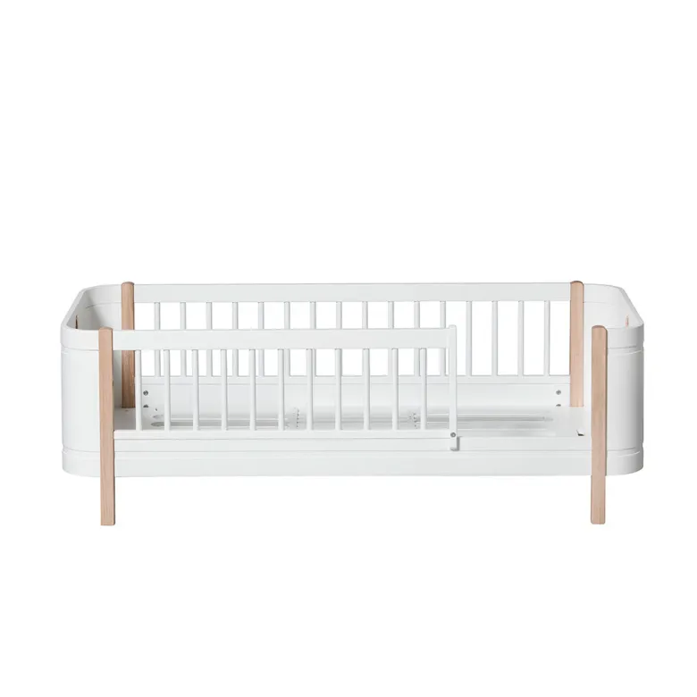 Oliver Furniture, Wood Mini+ Junior Bed - White/Oak