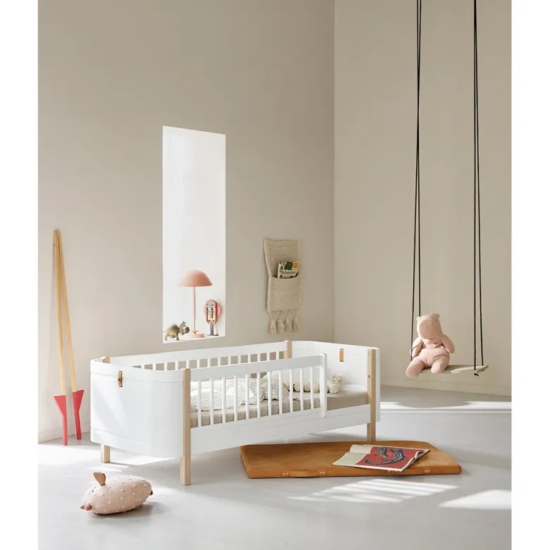 Oliver Furniture, Wood Mini+ Junior Bed - White/Oak