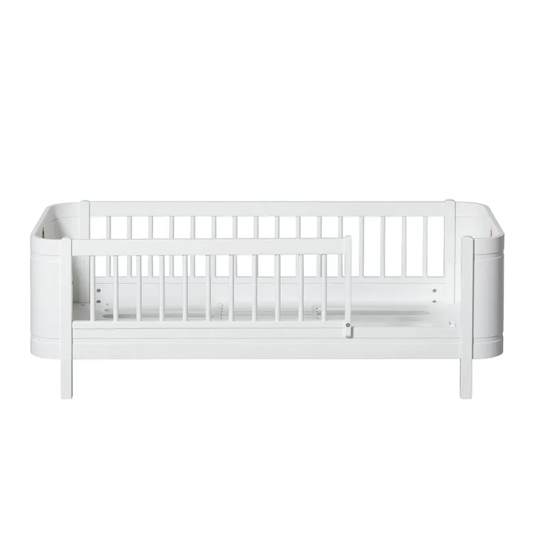 Oliver Furniture, Wood Mini+ Junior Bed - White