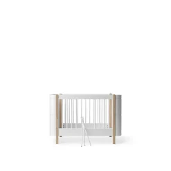 Oliver Furniture, Wood Mini+ Crib including Junior Kit – White/Oak