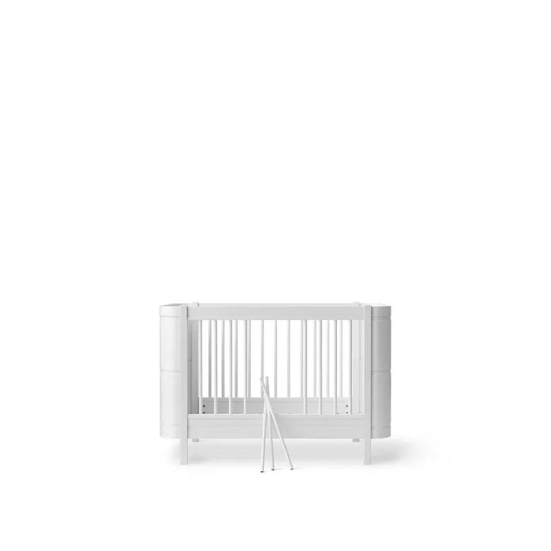 Oliver Furniture, Wood Mini+ Crib Including Junior Kit – White