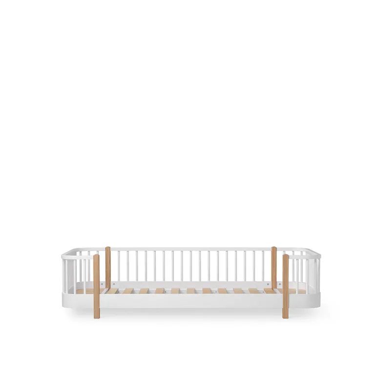 Oliver Furniture, Wood Original, Floor Bed – White/Oak
