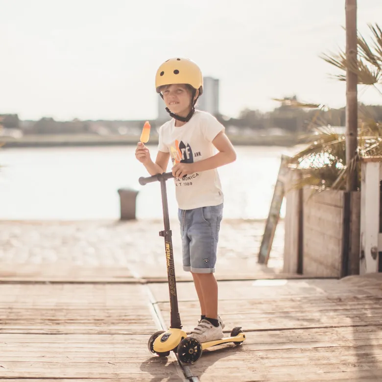 Scoot and Ride Highway Kick 3, Scooter – LED Lemon