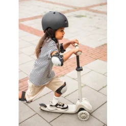 Scoot and Ride Highway Kick 3S, Kick Scooter - LED Ash