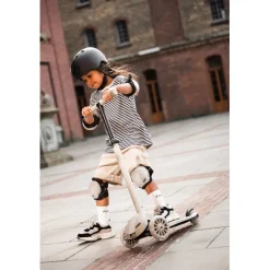 Scoot and Ride Highway Kick 3S Scooter - LED Steel