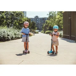Scoot and Ride Highway Kick 3 Scooter – LED Blueberry