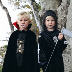 Souza Dracula Cape and Teeth, Size 4-8 Years