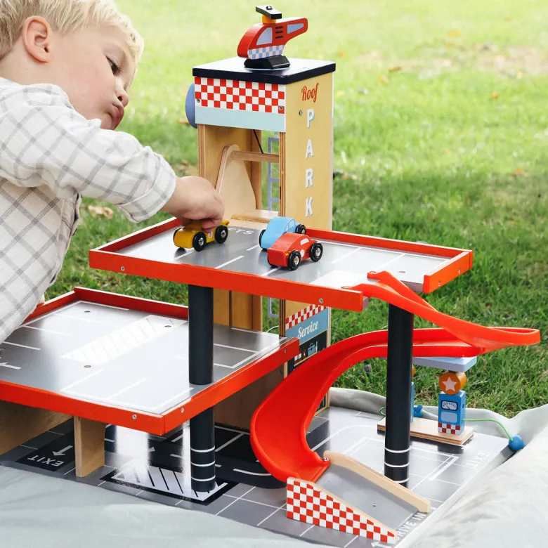 Tender Leaf, 5 Construction Vehicles – Parking Garage