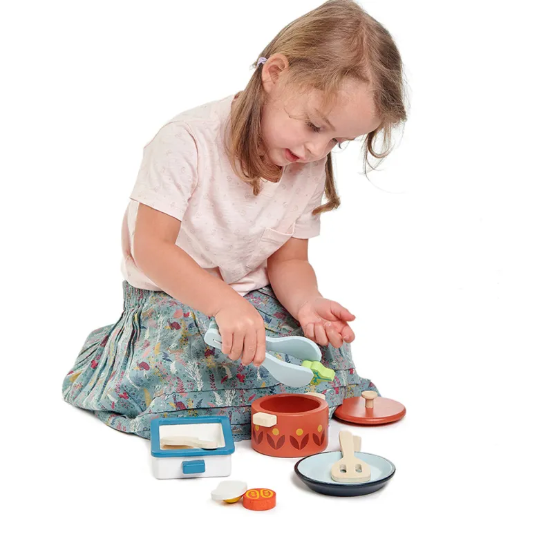 Tender Leaf, Wooden Play Food – Pots & Pans